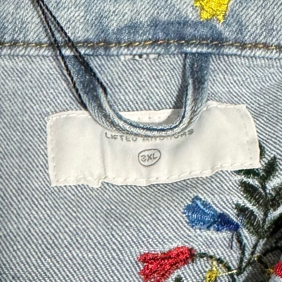 LIFTED ANCHORS Rialto Embroidered Denim Jacket In Blue,multi floral/stars Sz 3x - Picture 7 of 8
